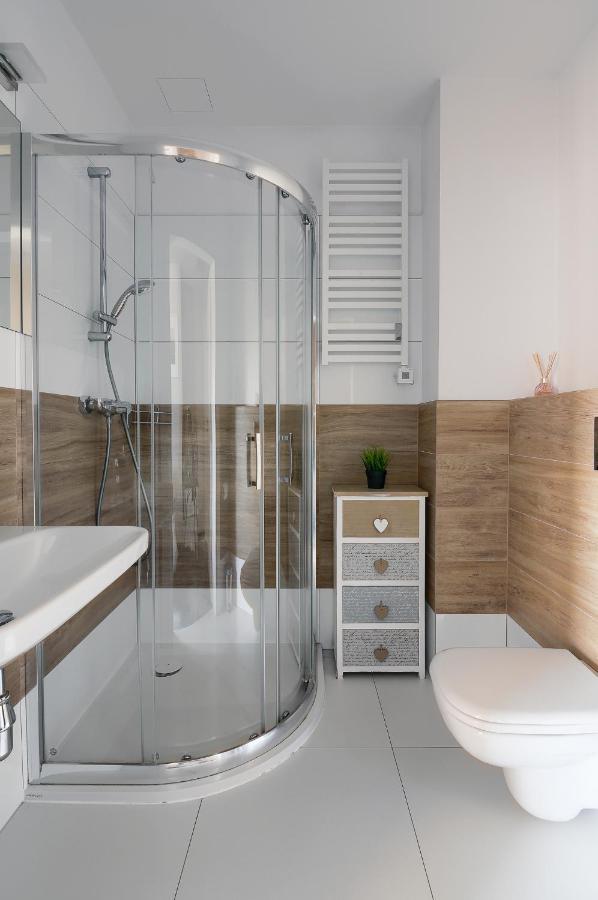 Apartament Z Widokiem Na Morze - Nadmorski Luksus Apartamenty Ustronie Morskie Bagian luar foto