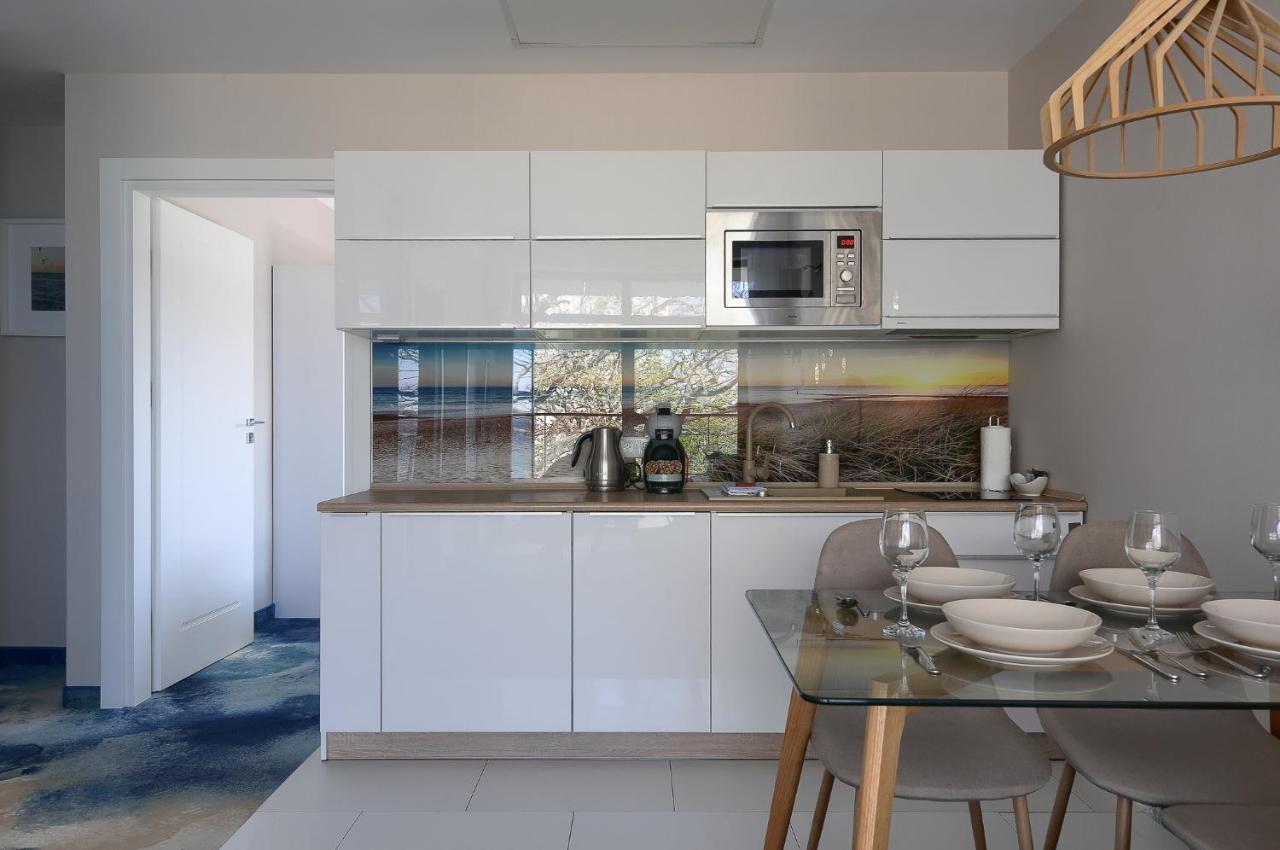 Apartament Z Widokiem Na Morze - Nadmorski Luksus Apartamenty Ustronie Morskie Bagian luar foto