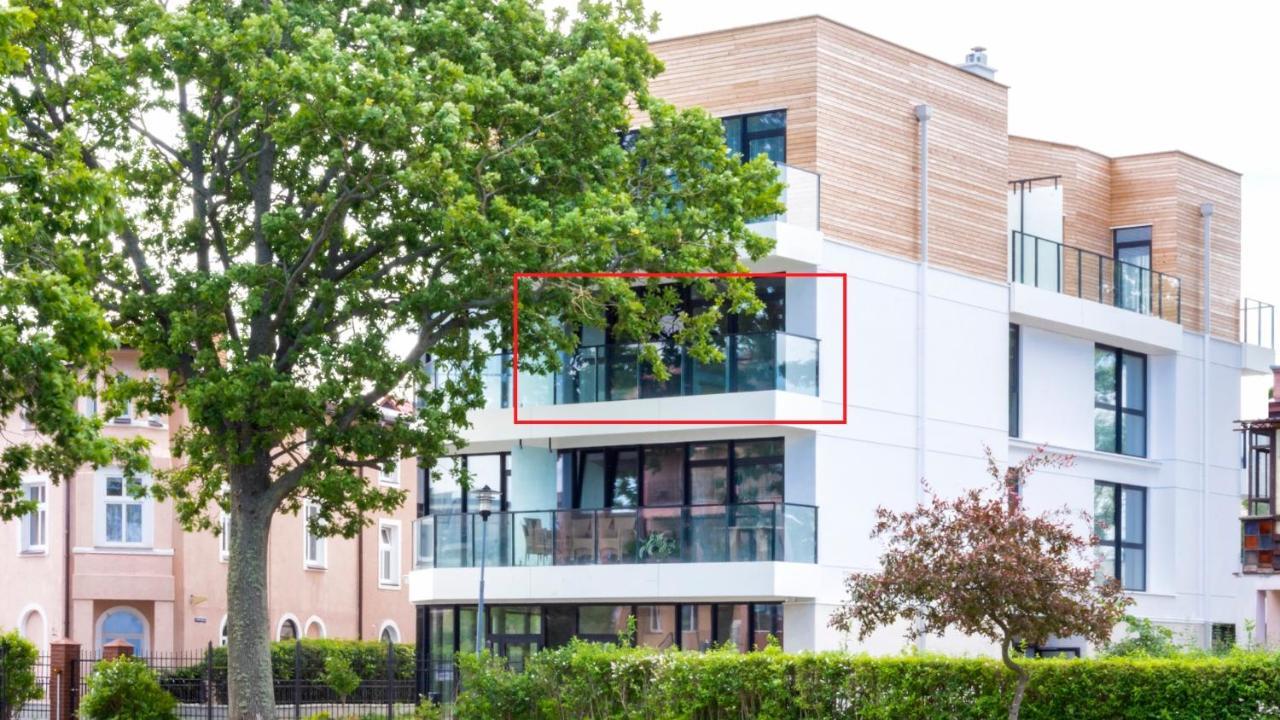 Apartament Z Widokiem Na Morze - Nadmorski Luksus Apartamenty Ustronie Morskie Bagian luar foto